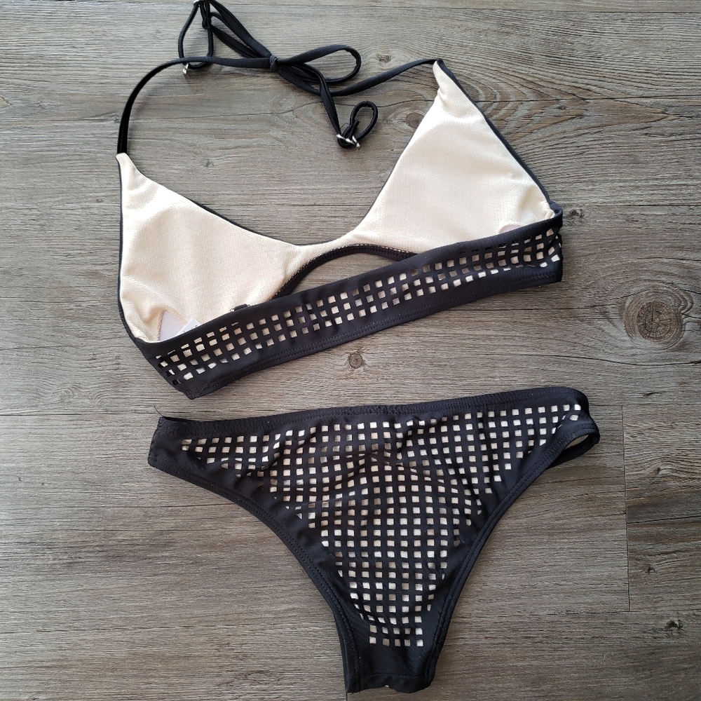 Overlayed bikini - Picture 4 of 6